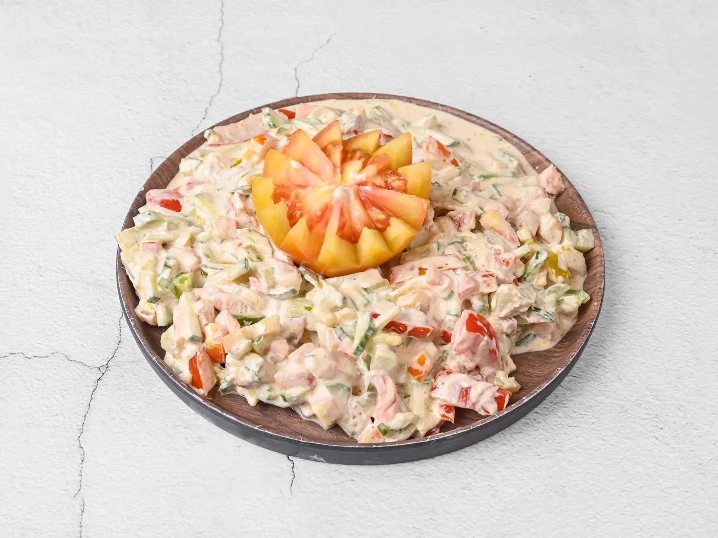 علبة جنبة بالطماطم - وسط