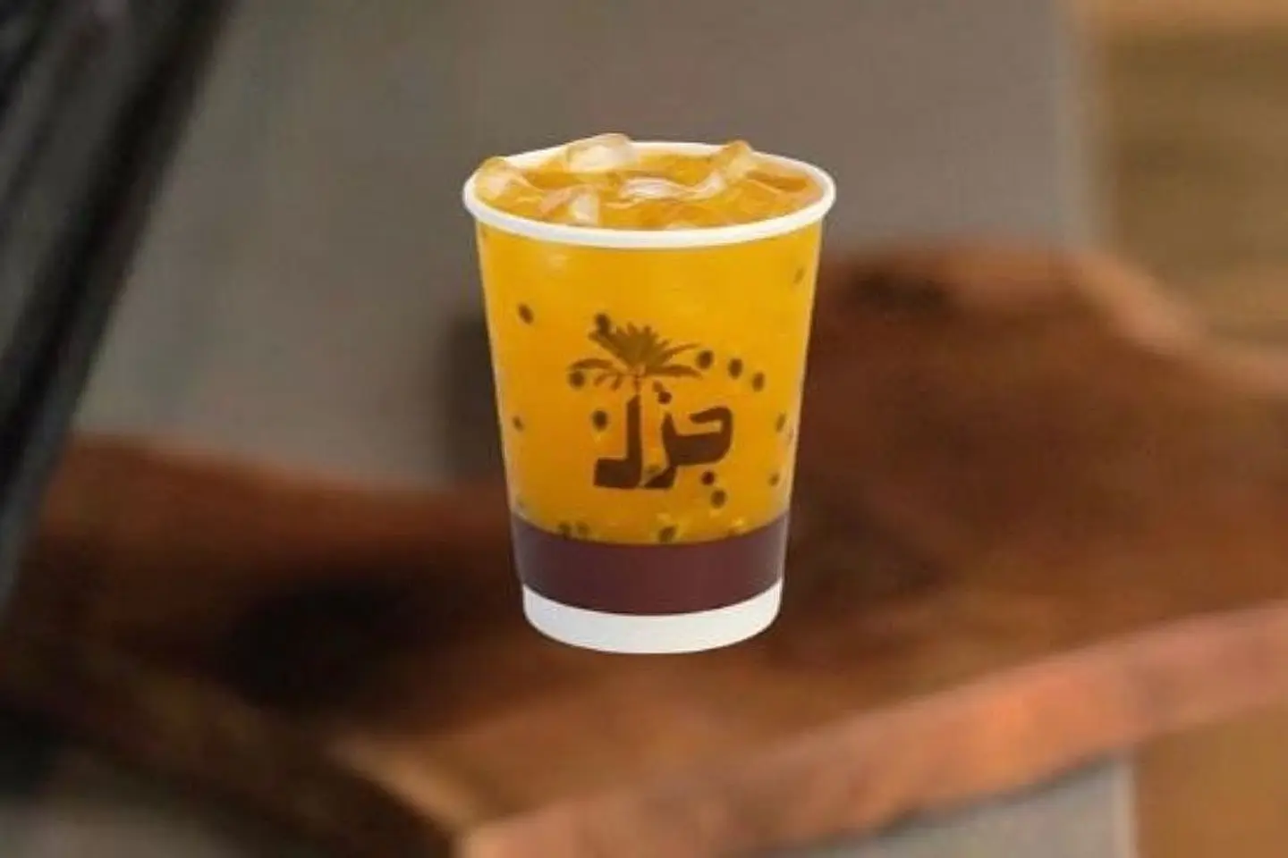 أيس تي باشن فروت - وسط