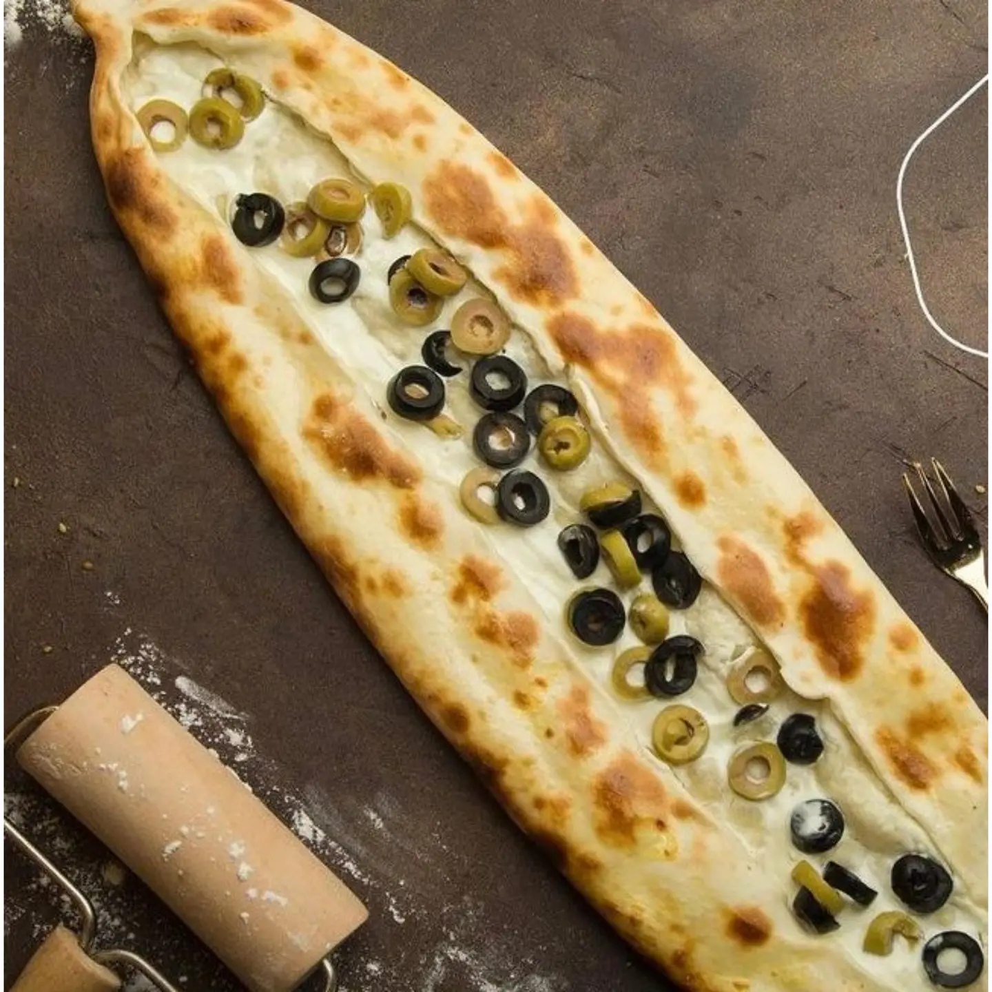 لبنة بالزيتون - صغير