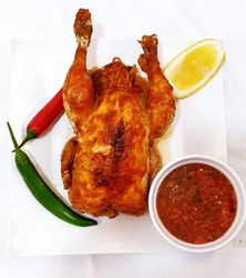 نصف دجاج محمر
