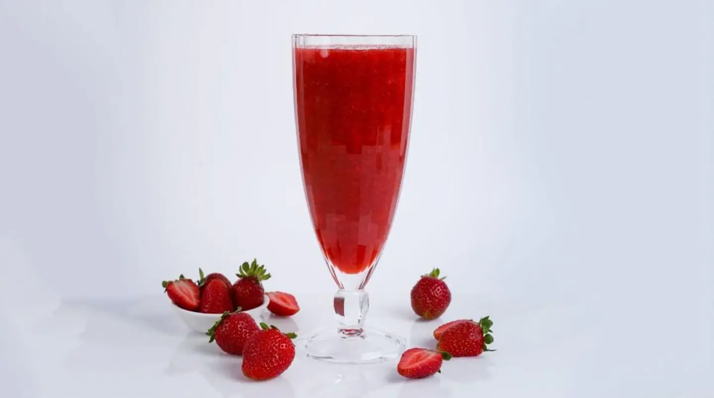 عصير فراولة - وسط