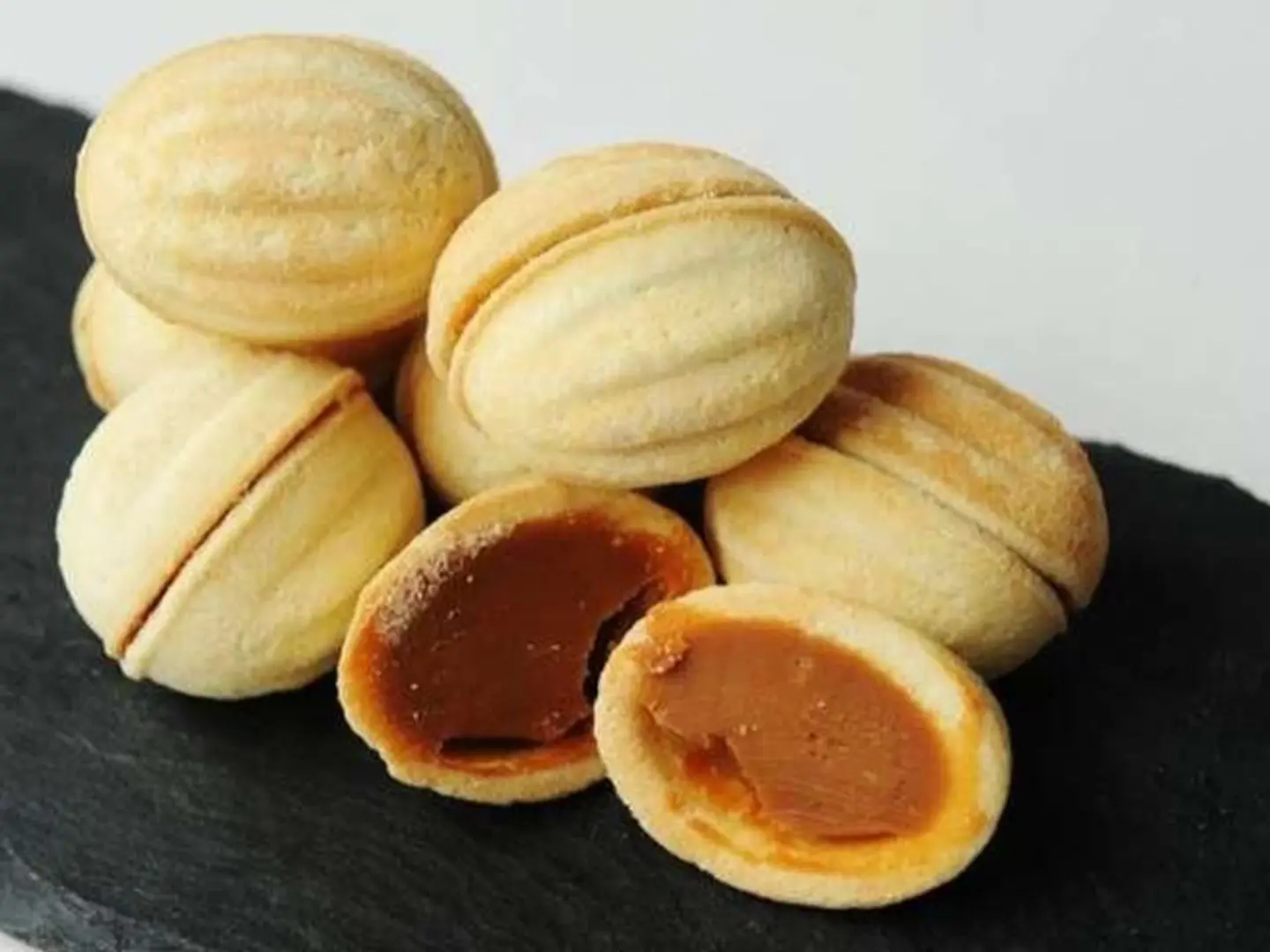 Walnut Jouziya - Small