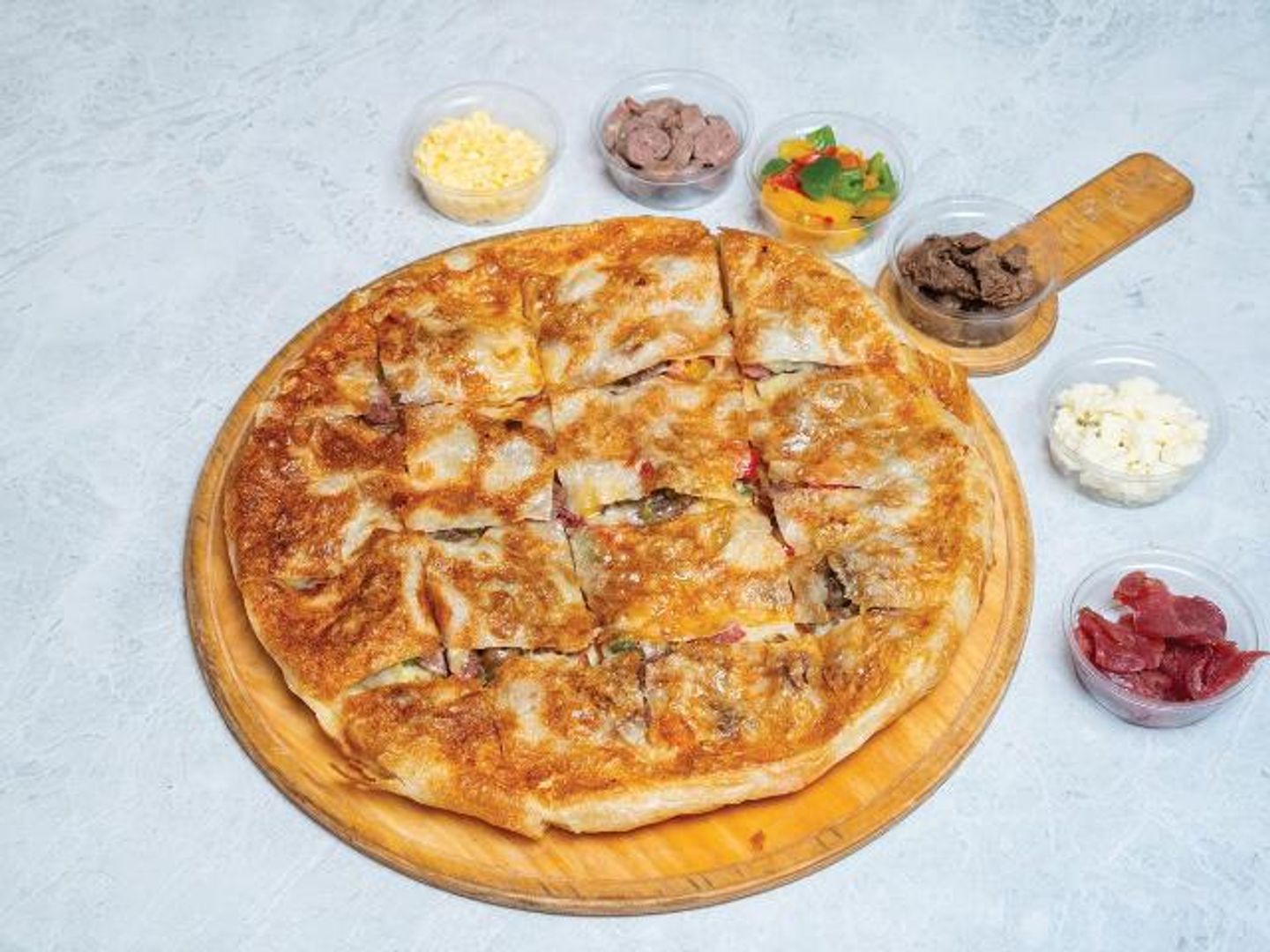 فطيرة مشكل لحوم - وسط