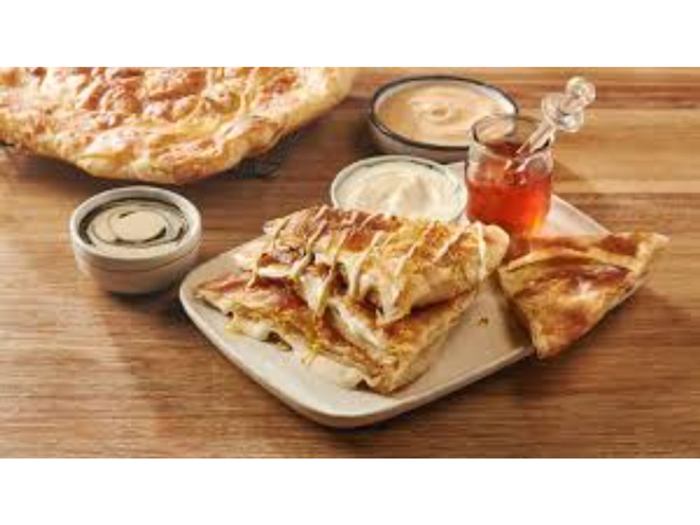 Mshaltat With Cheese And Honey - Medium