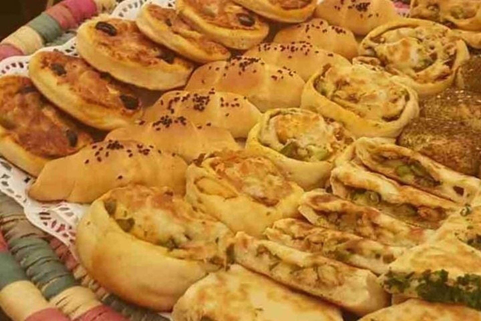 صحن فطائر مشكلة - وسط