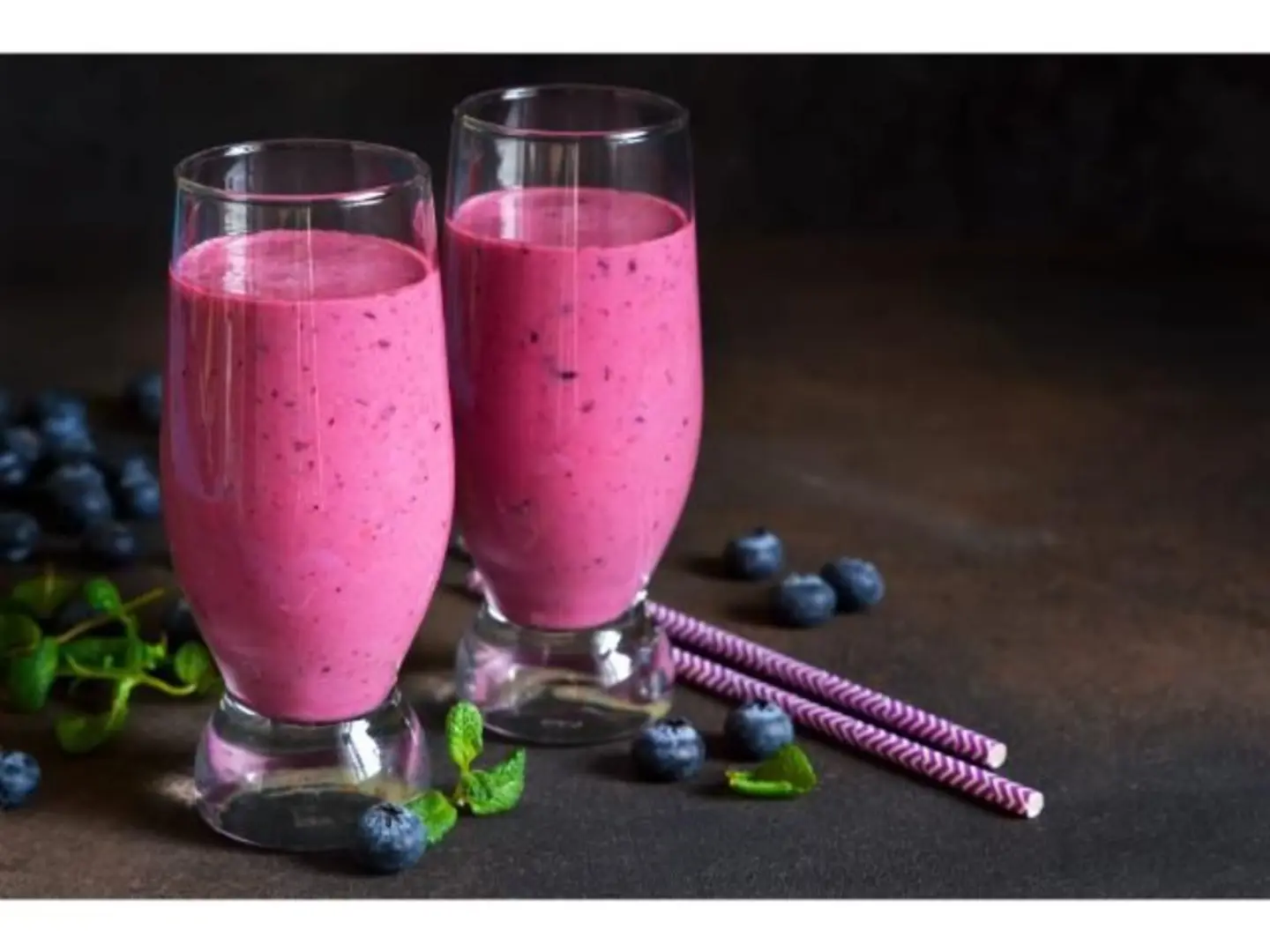 Strawberry With Berry Juice - Small Cup