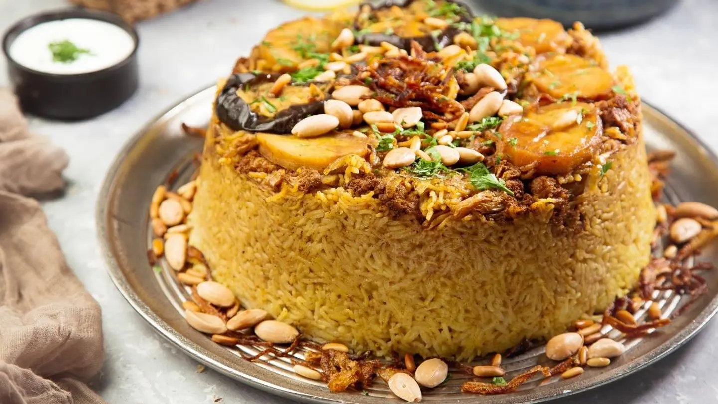 مقلوبة - نص حبة دجاج