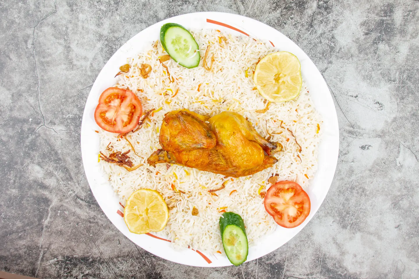 دجاج مندي مع أرز شعبي - نصف حبة