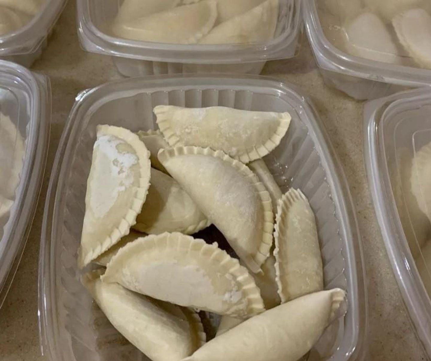 Frozen Puff - 10 Pieces