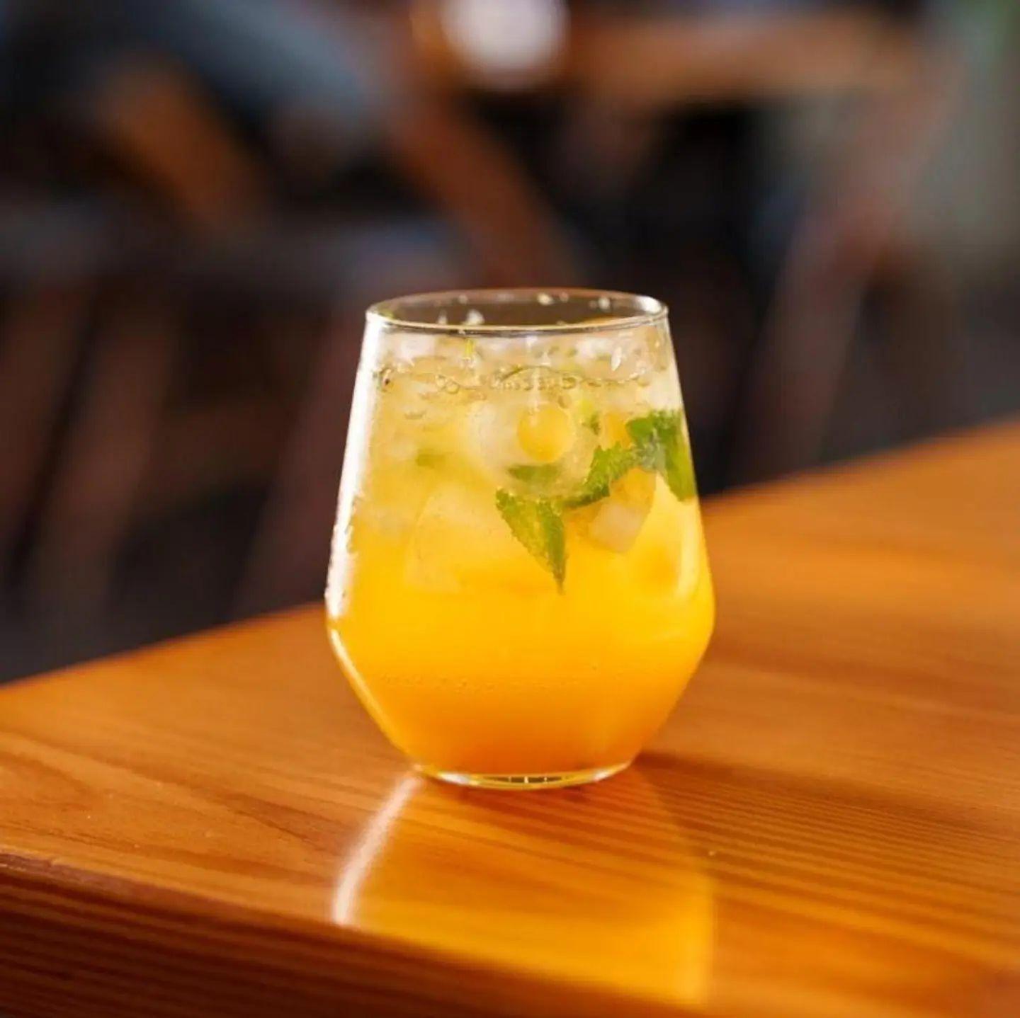 موهيتو شامبانيا - وسط