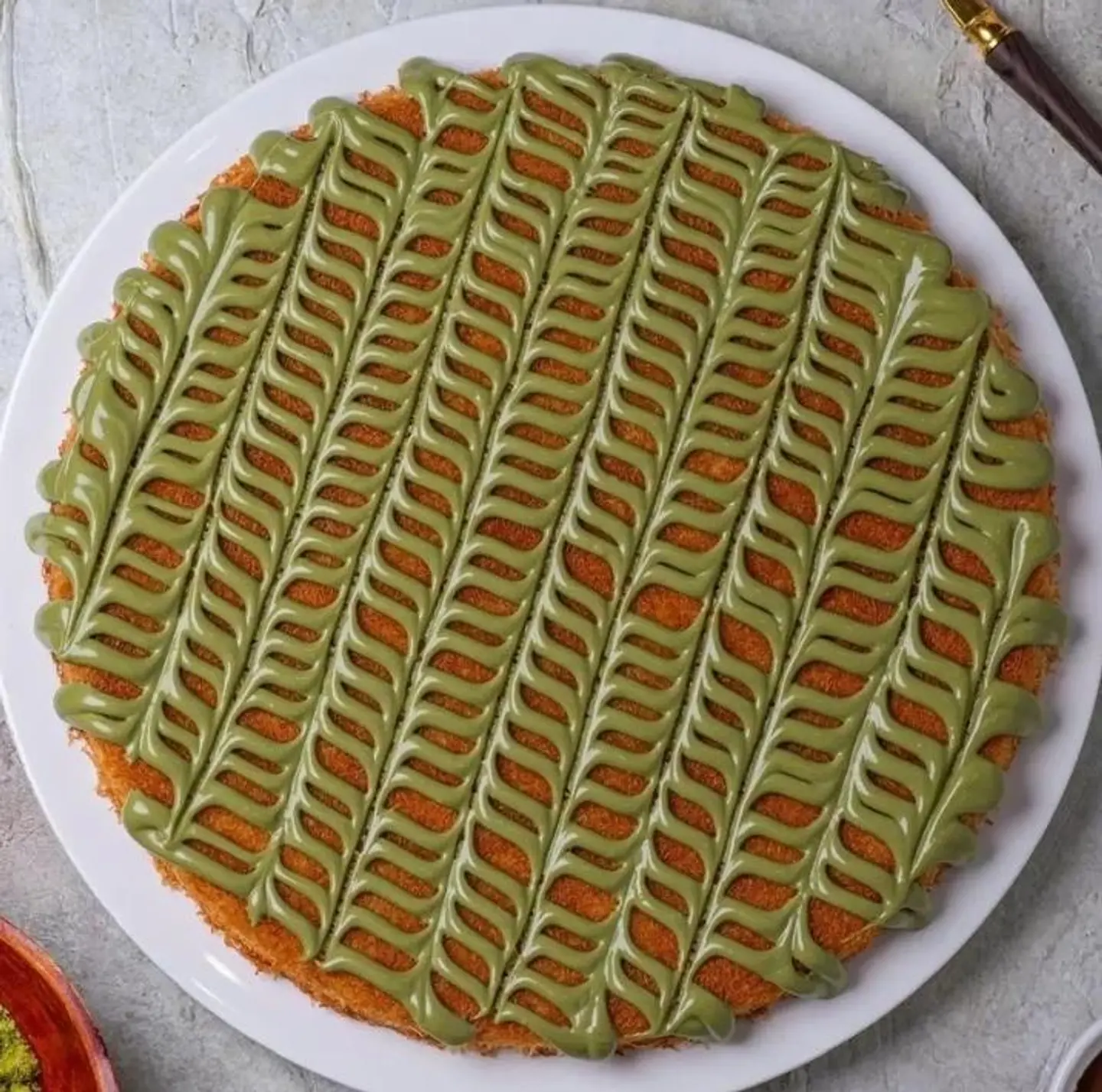 Kunafa Stuffed With Pistachio With Sauces - Mini