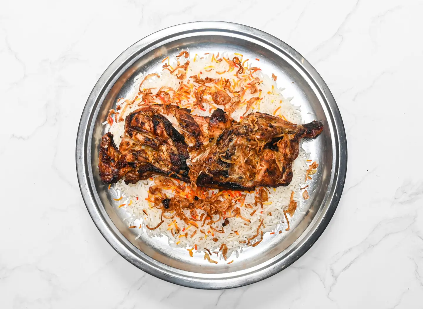 دجاج على الفحم مع الأرز - نص حبة دجاج
