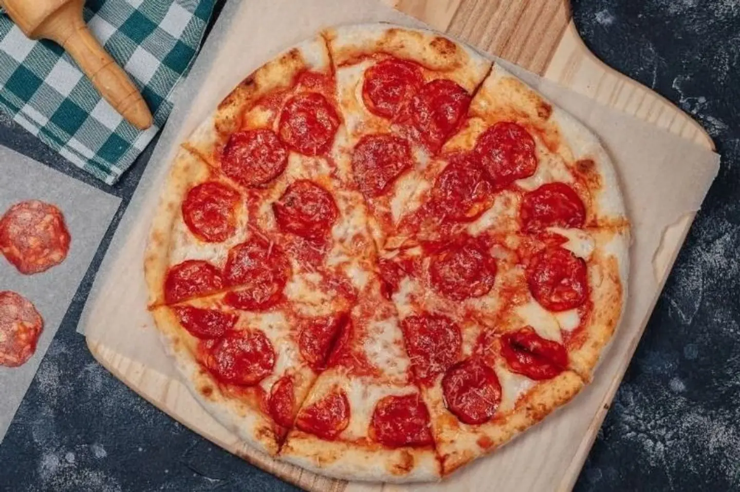 Pepperoni Pizza - Medium