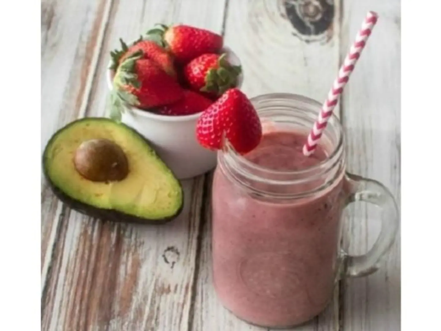 Avocado With Strawberry - Medium