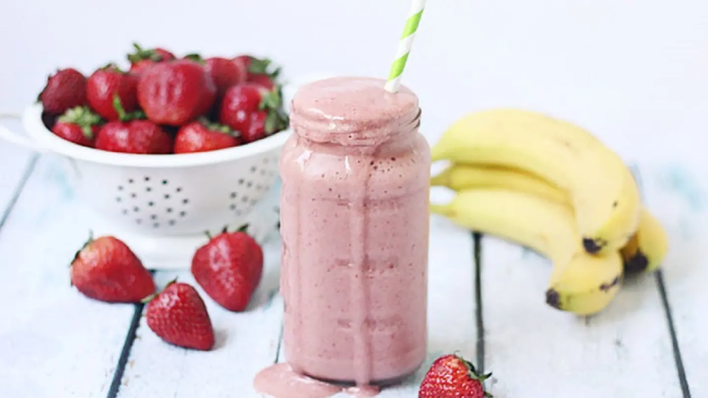 Strawberry With Banana - Galon Litter And Half