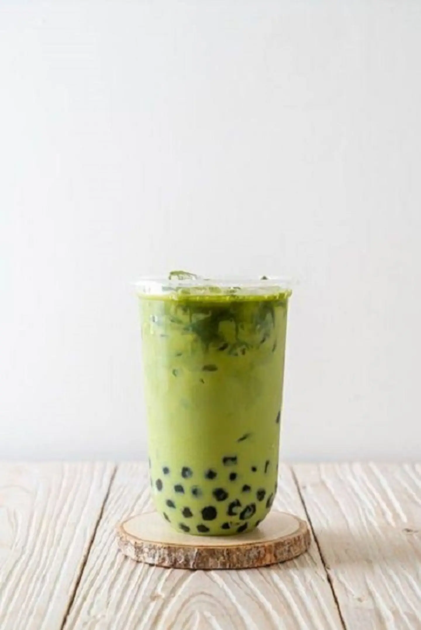 Matcha Milk Tea With Popping Boba - 500 Ml