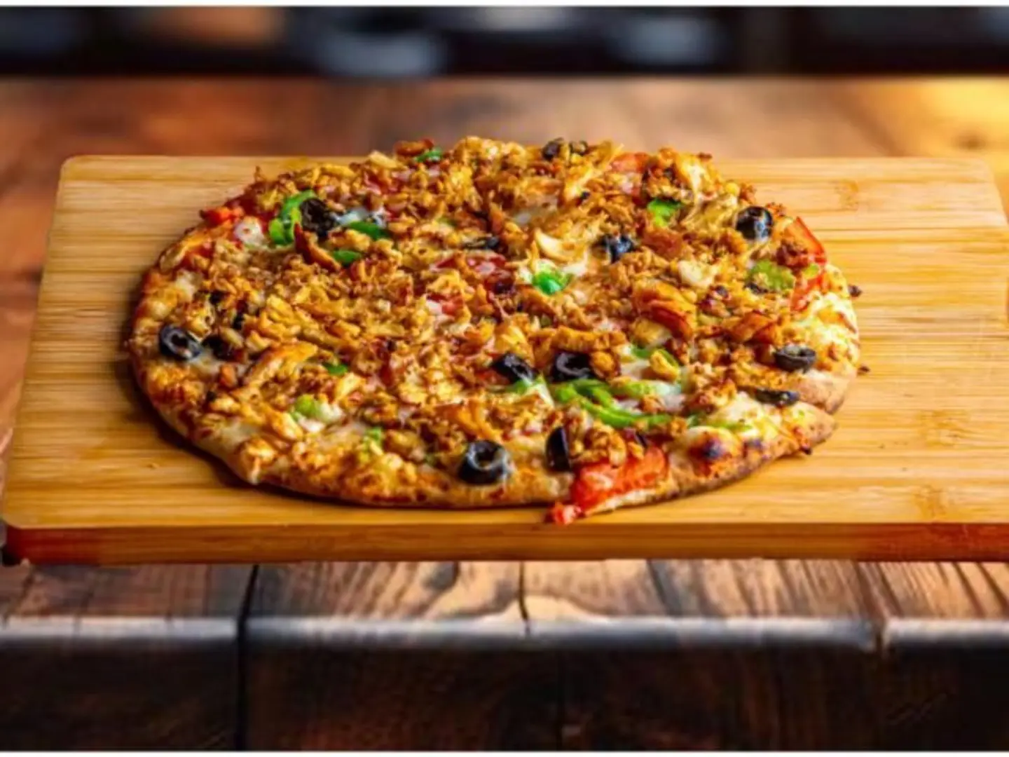 بيتزا دجاج - صغير