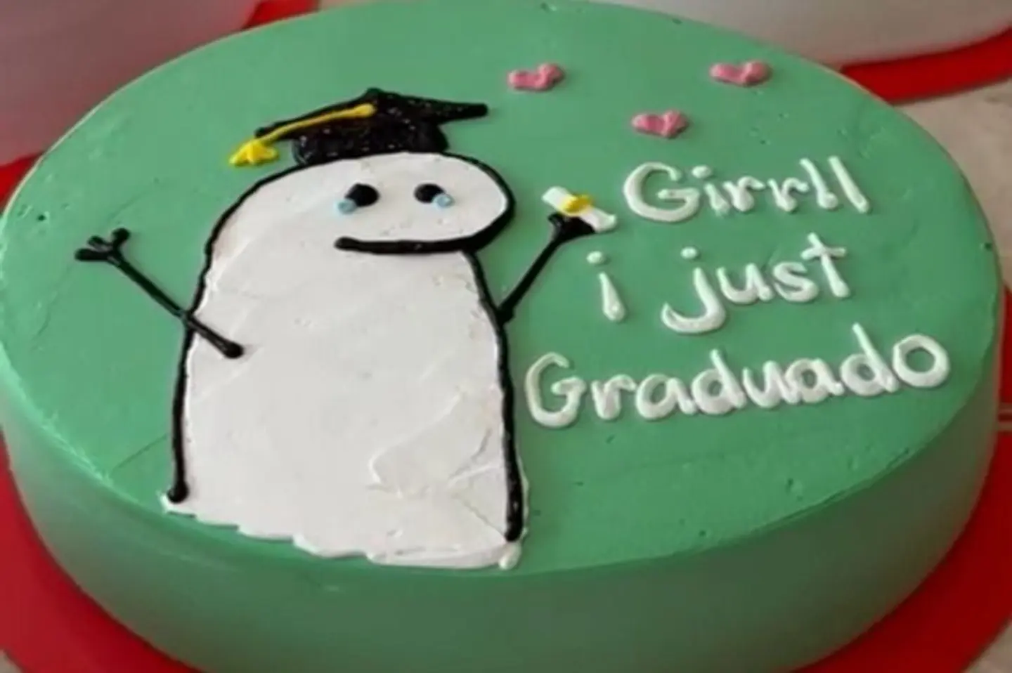 Graduation Cake E - Vanilla With Sprinkles