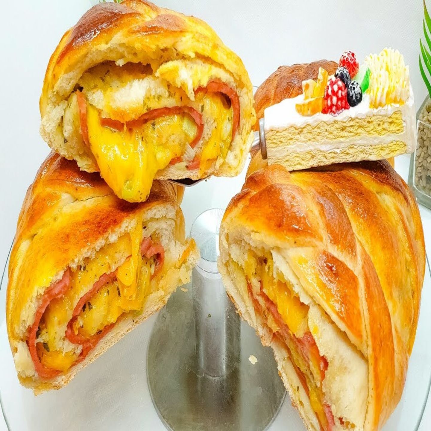 جبنة  مع مرتديلا - وسط
