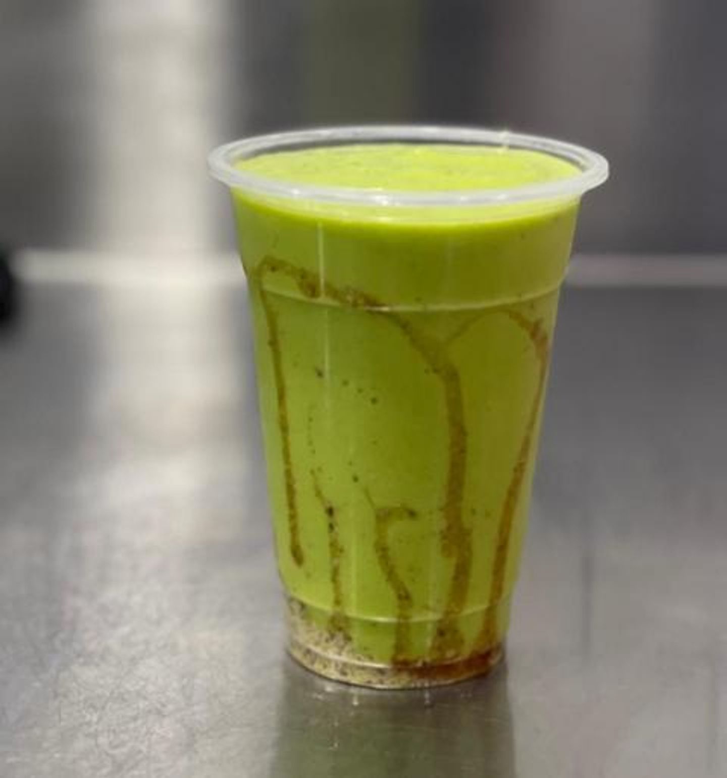 افوكادو مكسرات - وسط