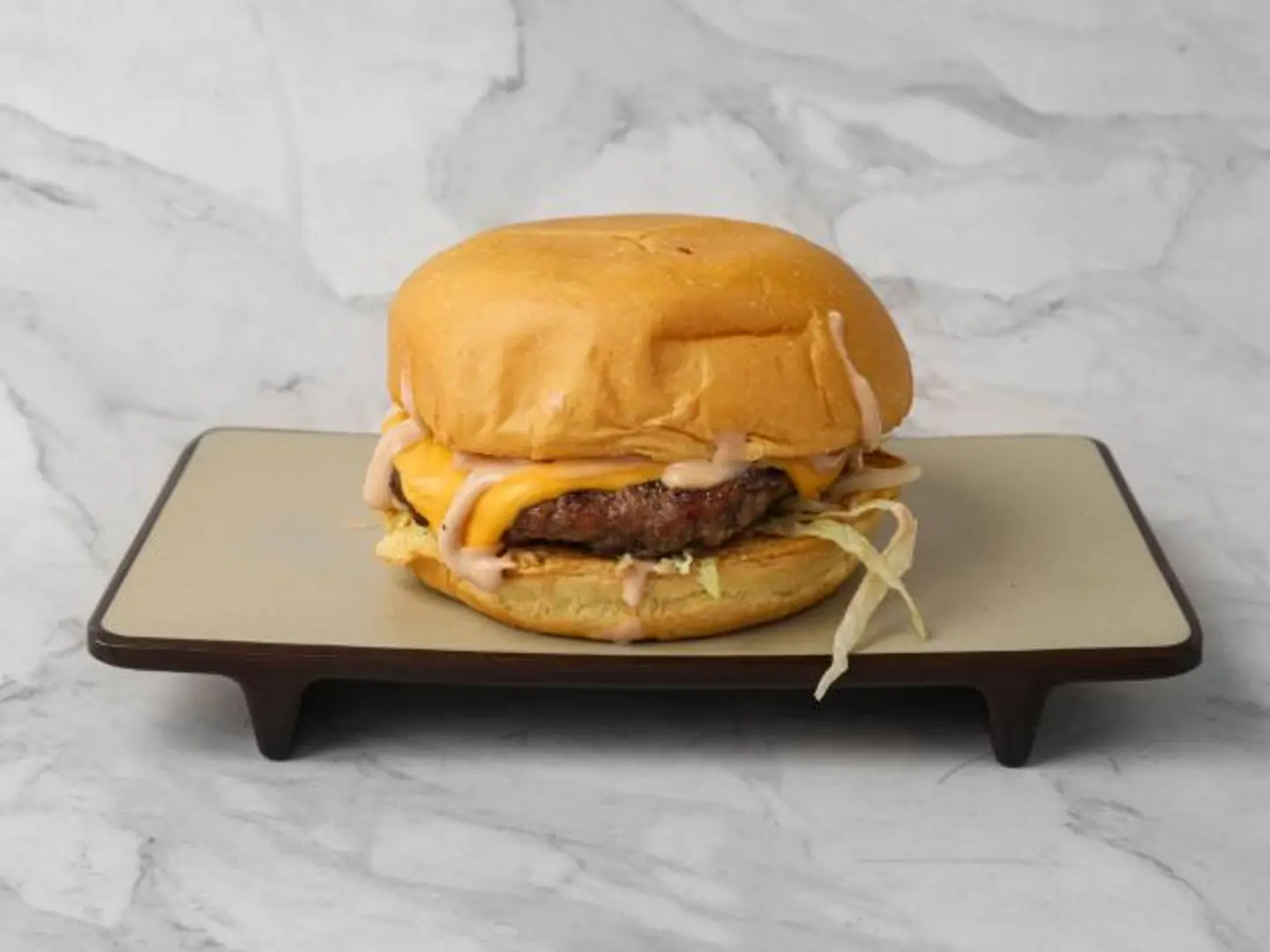 كلاسيك لحم 100 جرام - ساندوتش