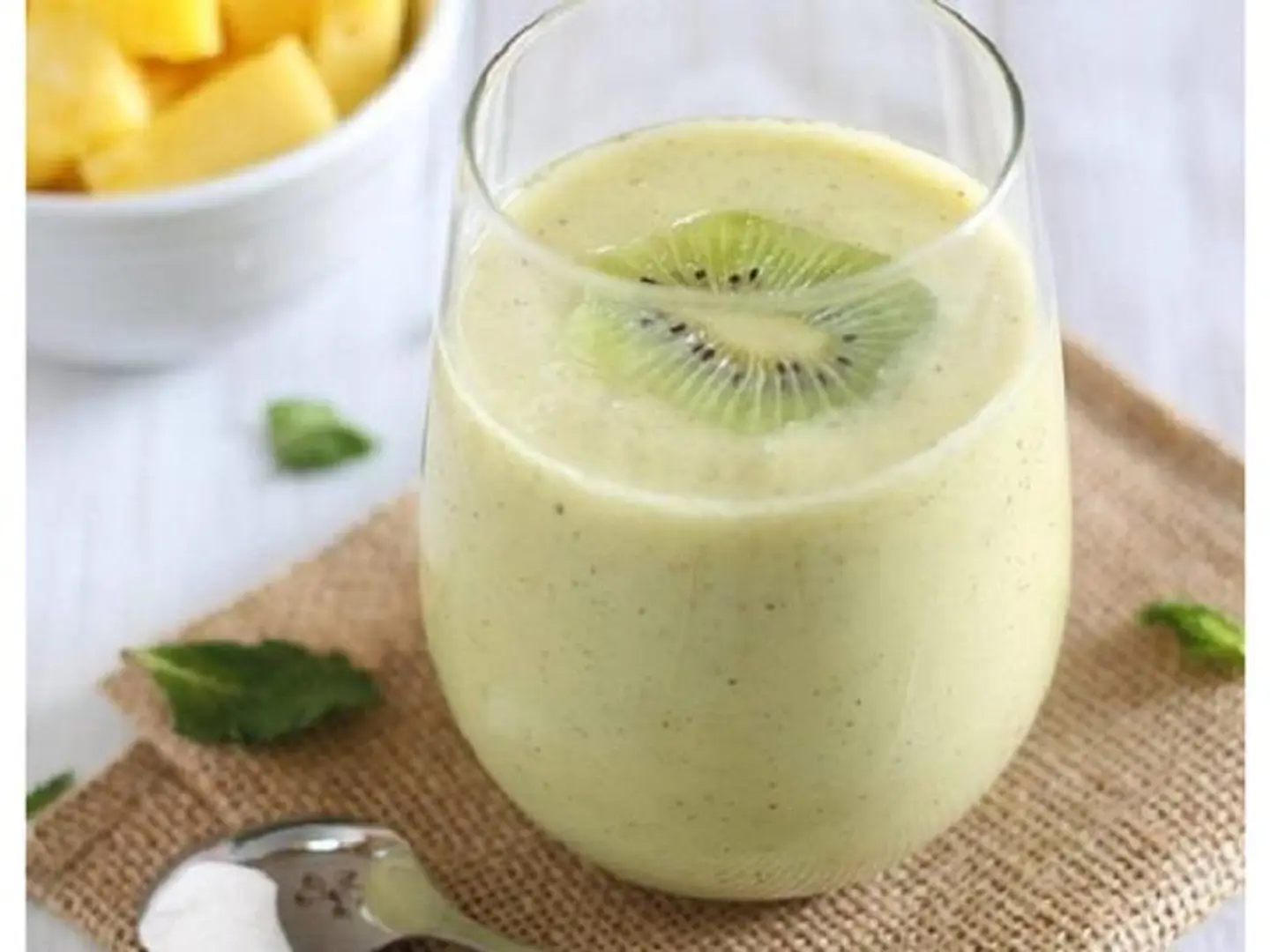 Kiwi And Milk Juice - Small
