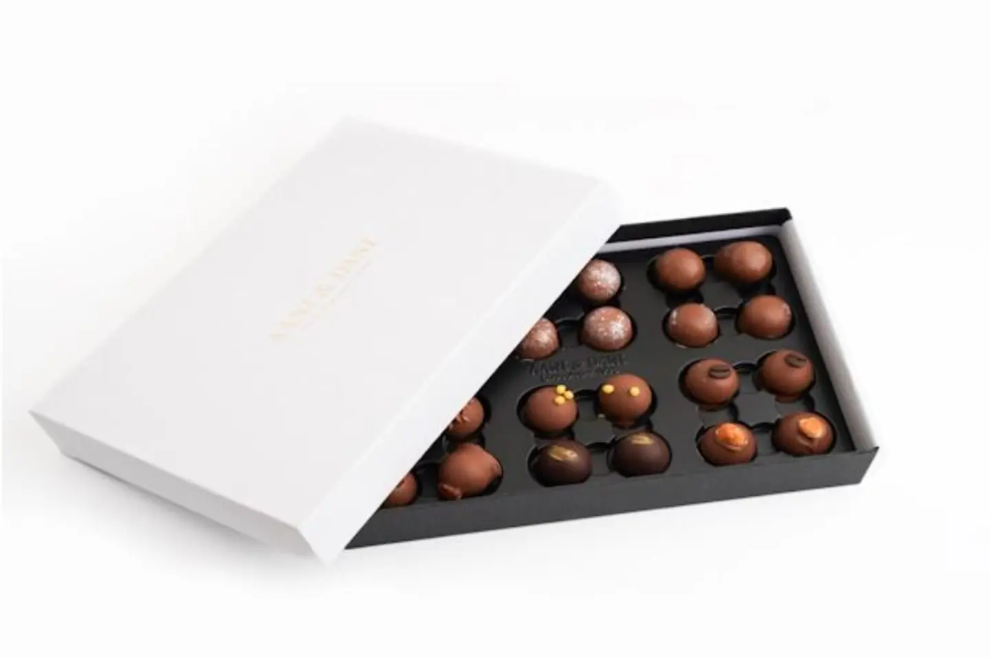 Truffles And Biscutina Mix - Large 42 Pcs