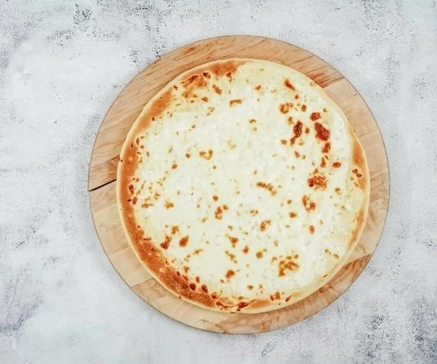 بيتزا جبنة - عجين وسط