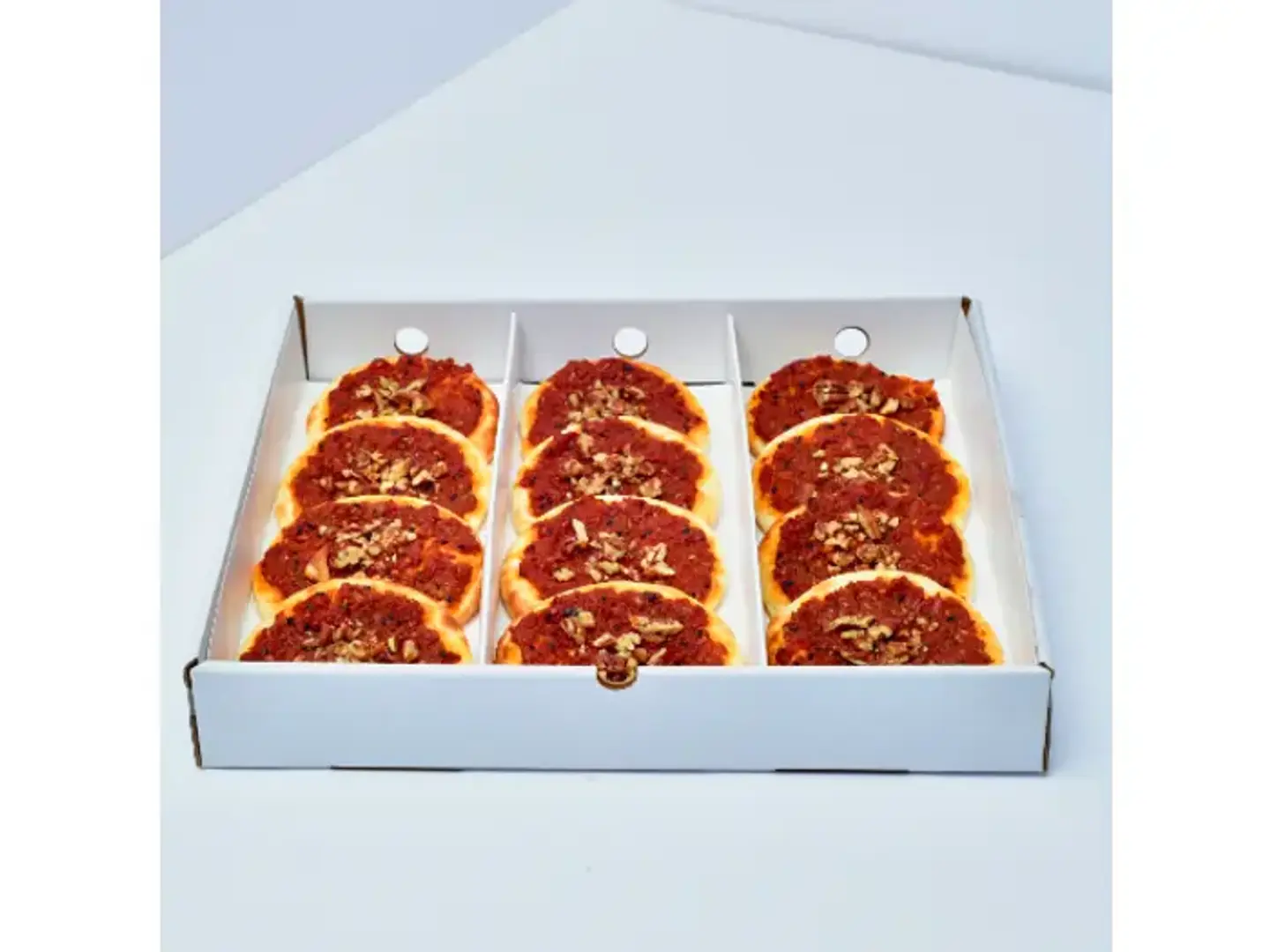 بوكس ميني محمرة بالبيكان - 6 قطع