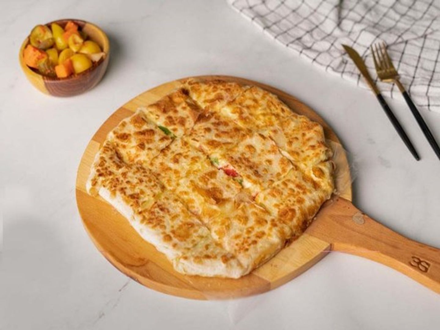 Mixed Cheese Mshaltat - Medium
