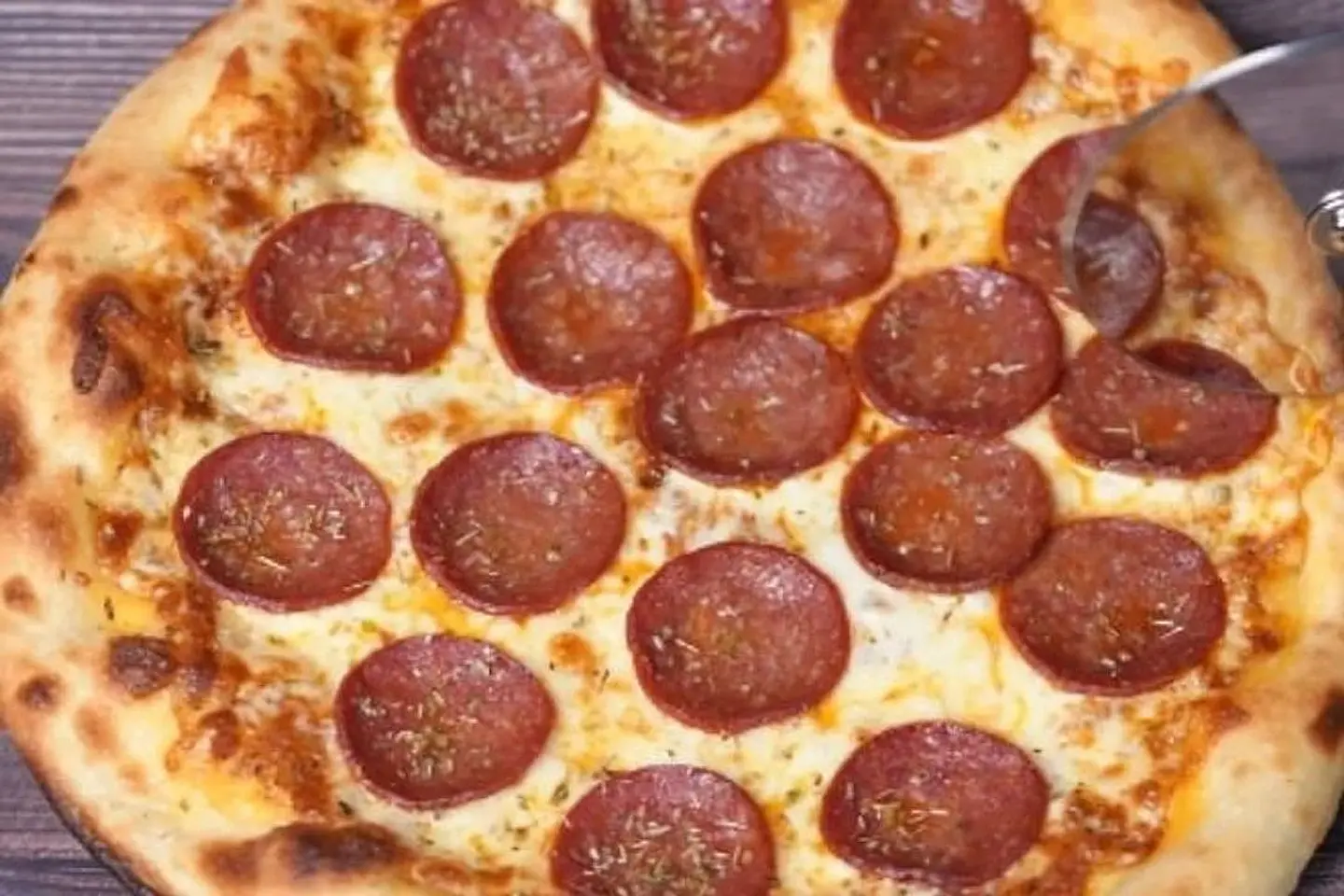Paproni Pizza - Medium