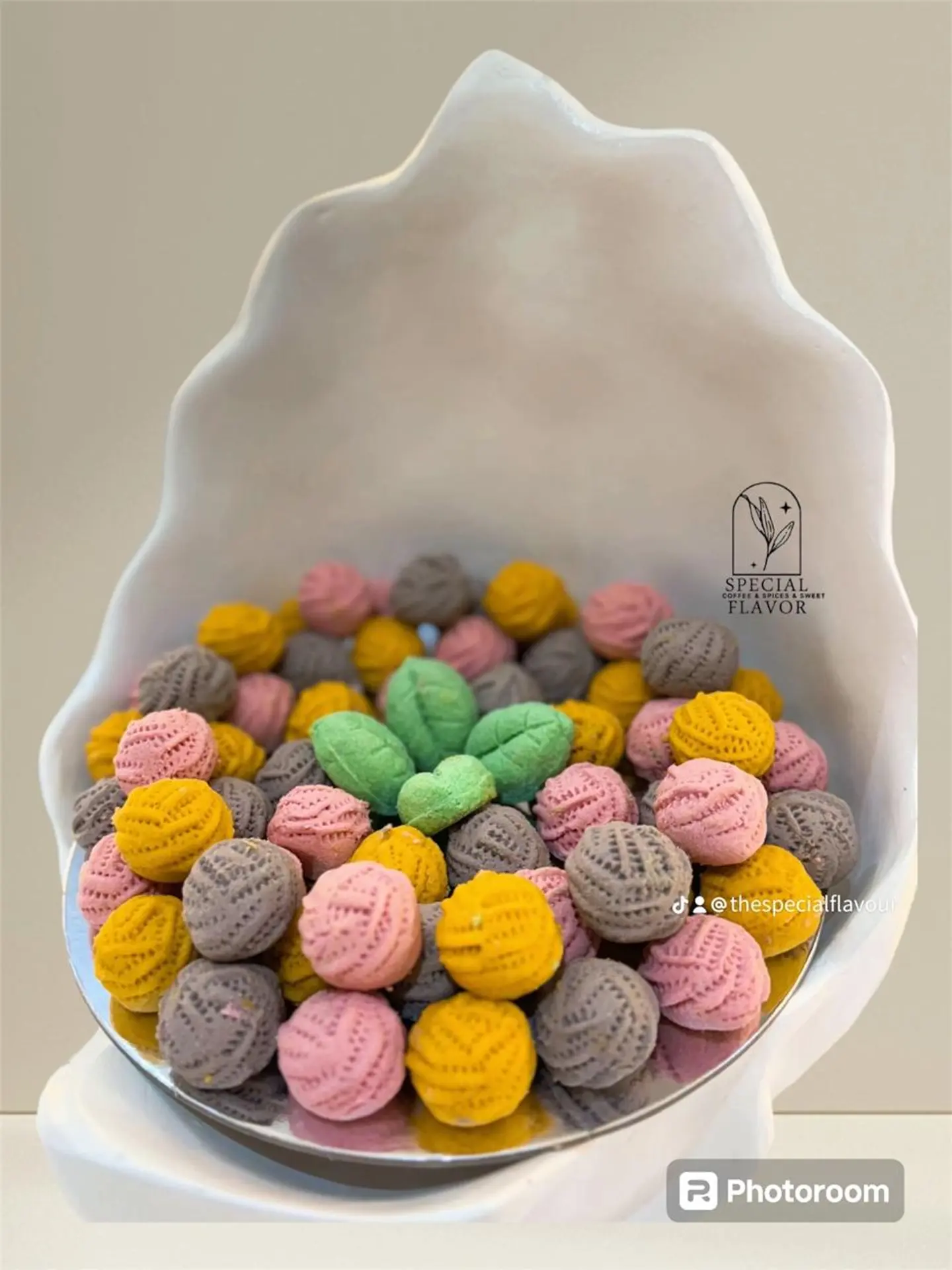 Colorful Maamoul Bouquets - 500 Gram