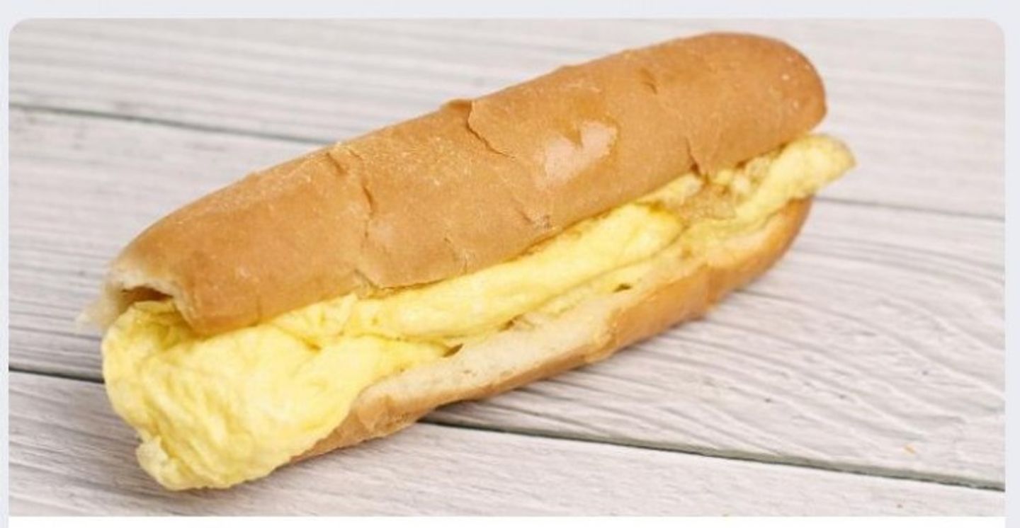 ساندوتش بيض مقلي مع جبن - نص