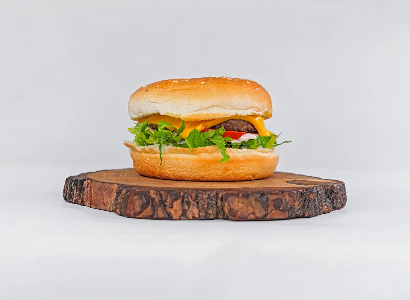 برجر لحم  - رول