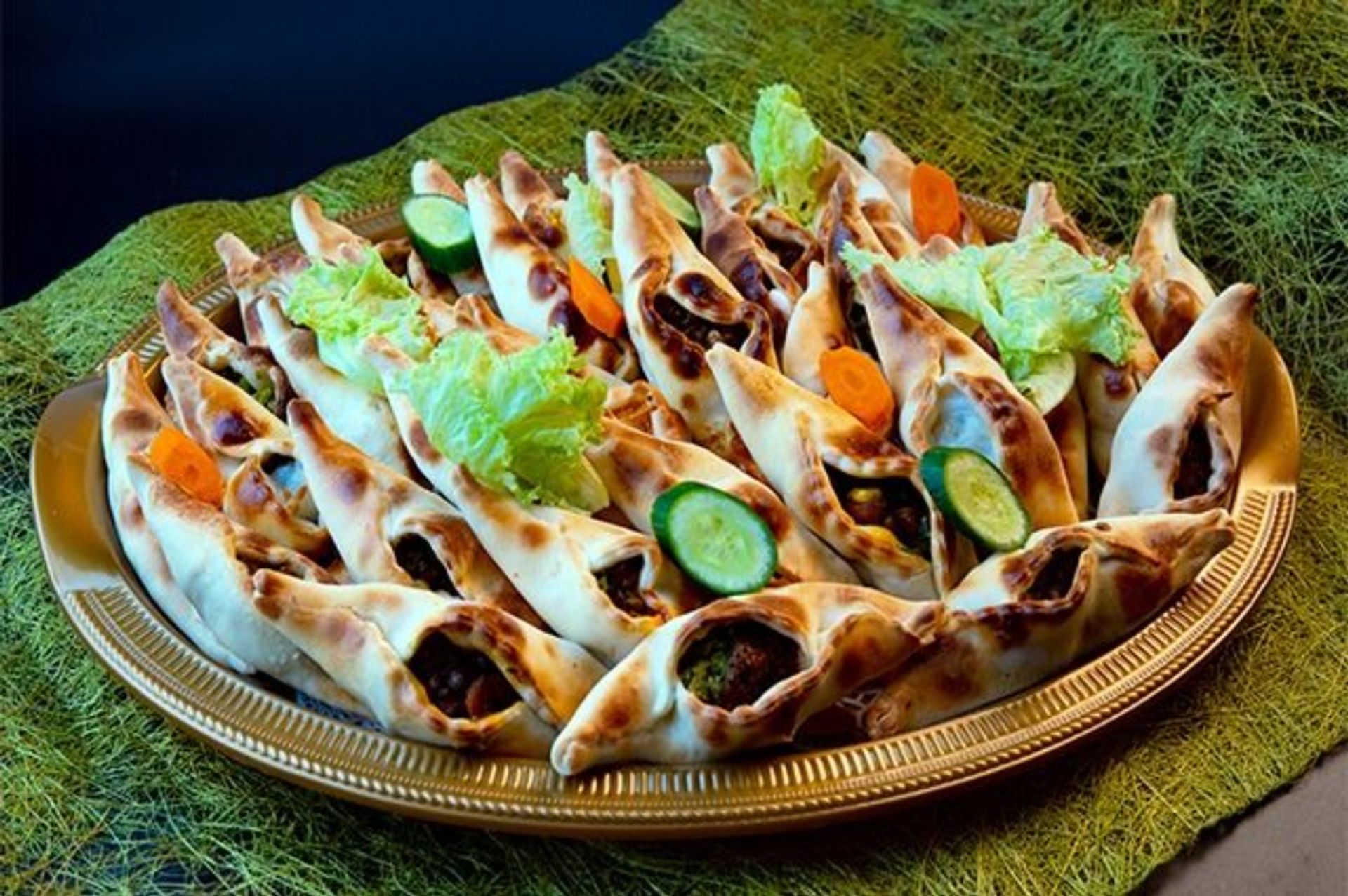 فطاير سفينة - واسطة