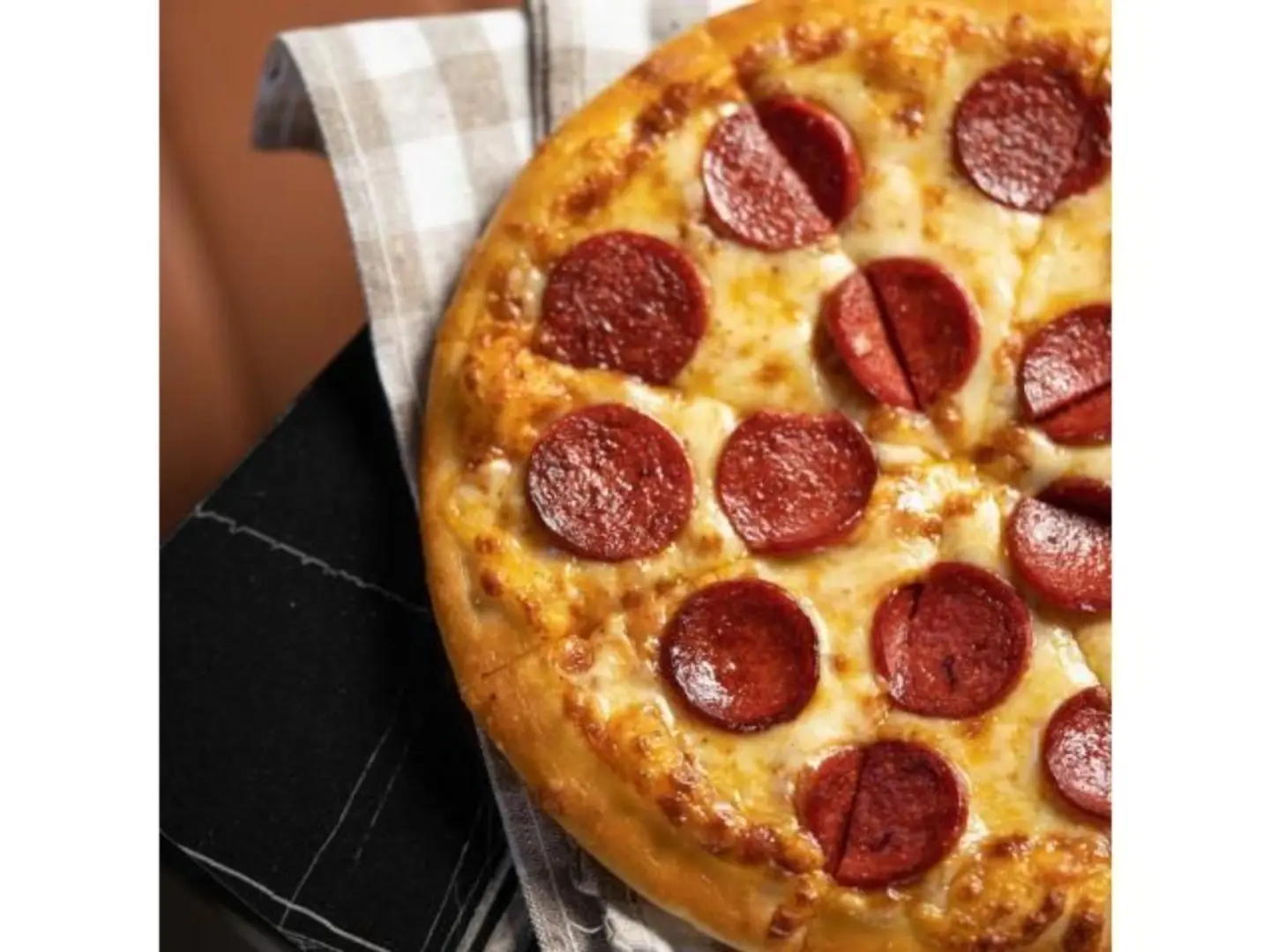 Sausage Pizza - Medium