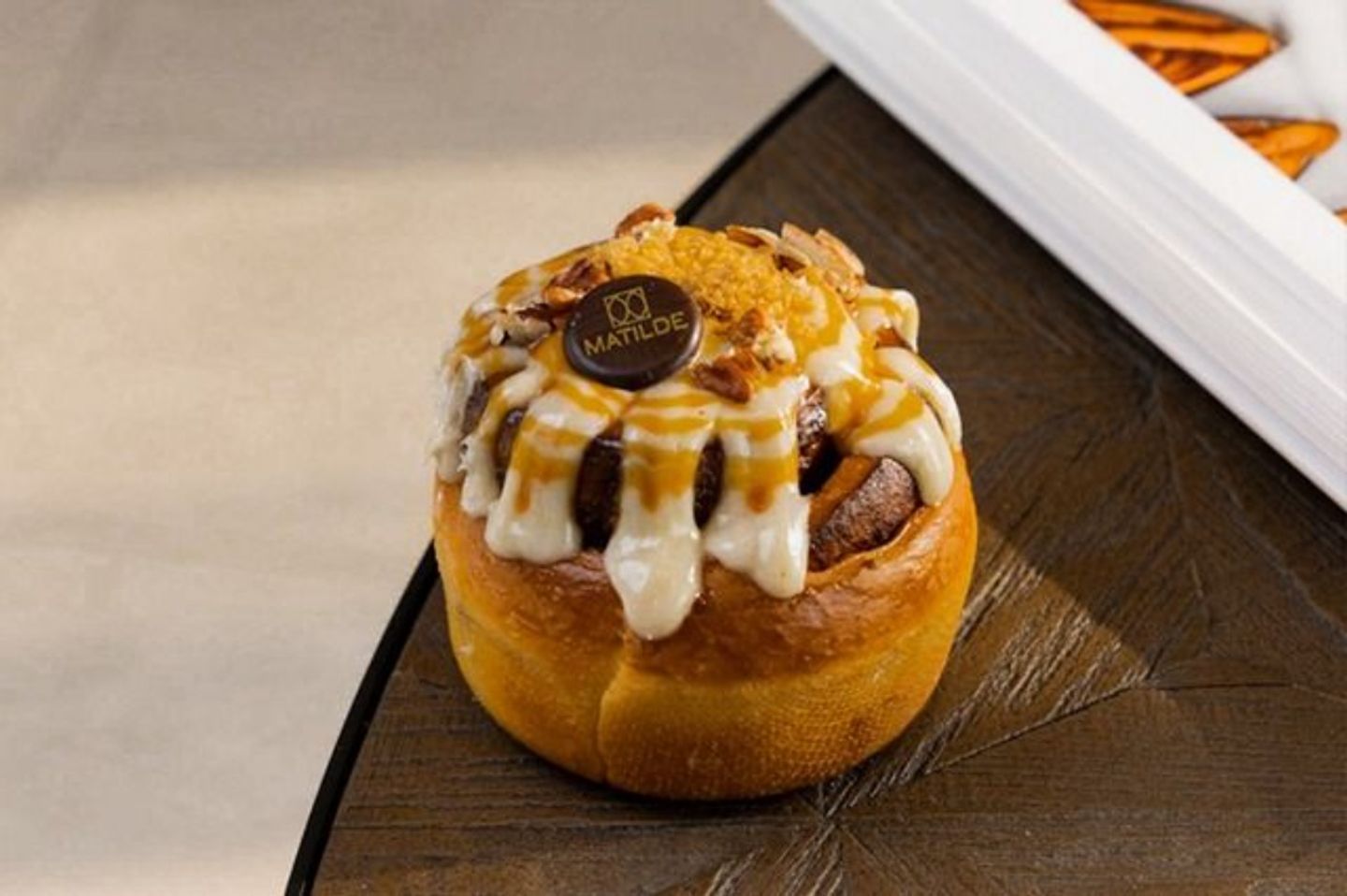 Cinnamon Roll - Caramel