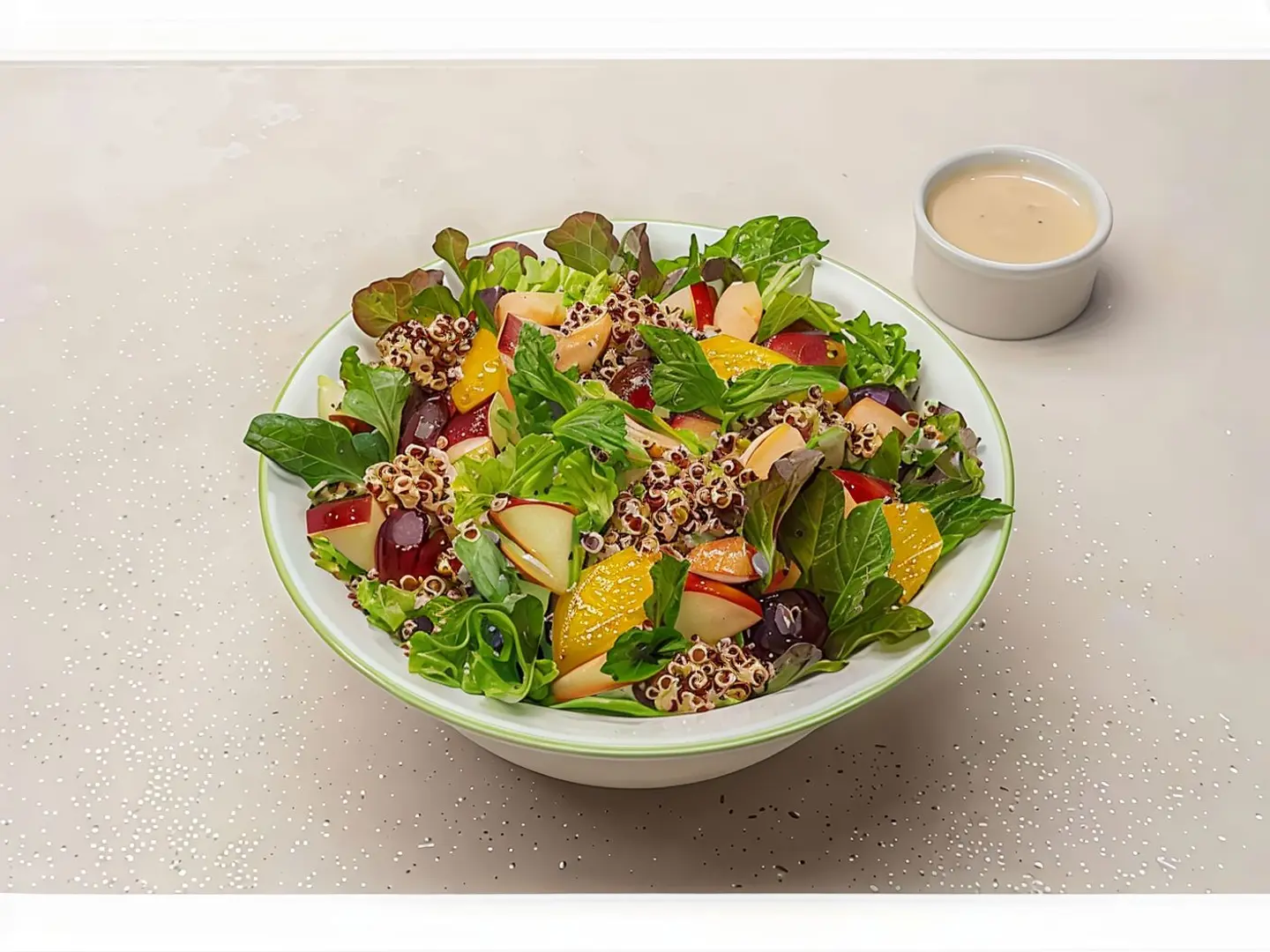 وعاء الكينوا والتفاح - وعاء كامل