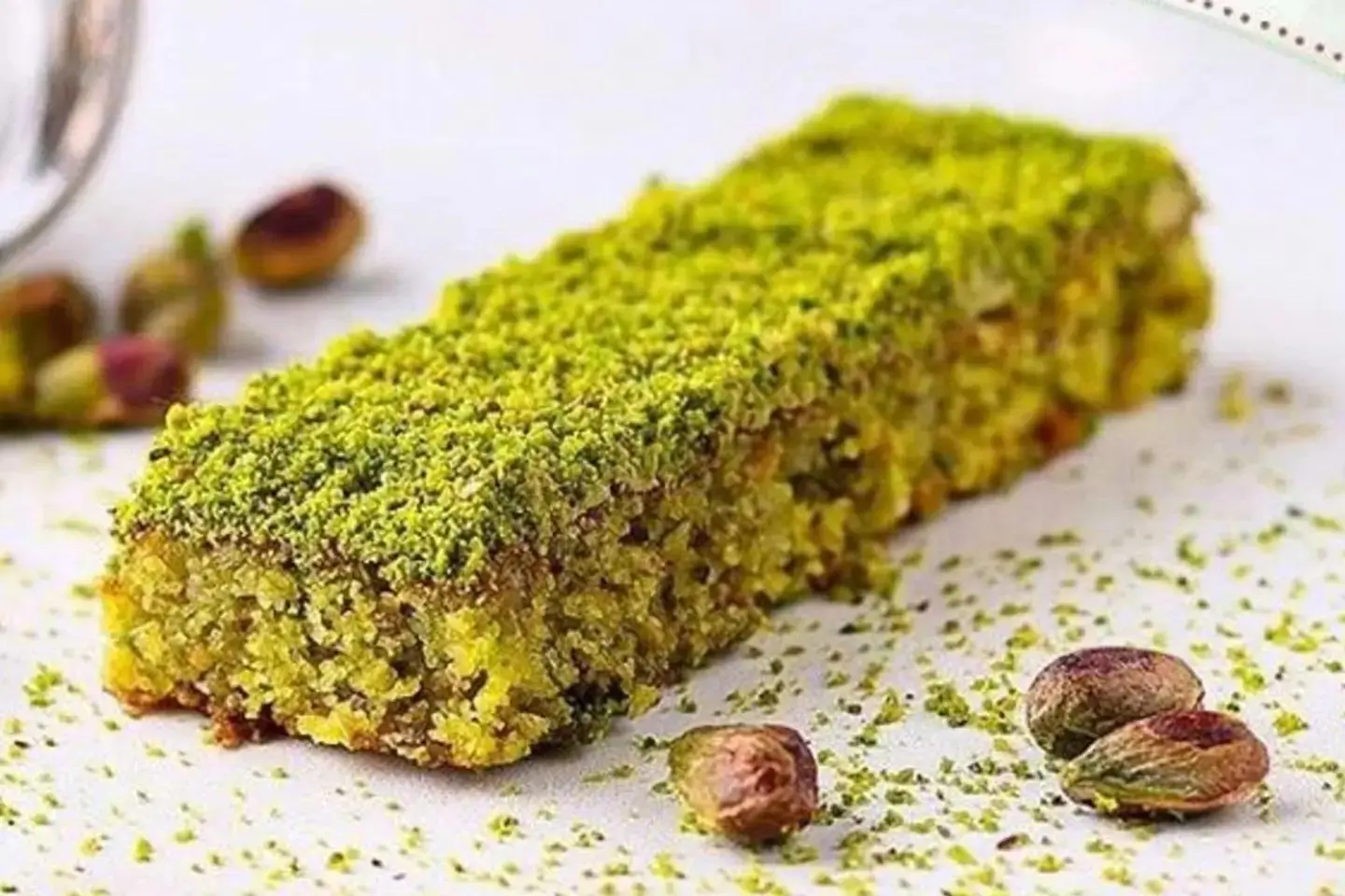 بسبوسة بيستاشيو - صغير