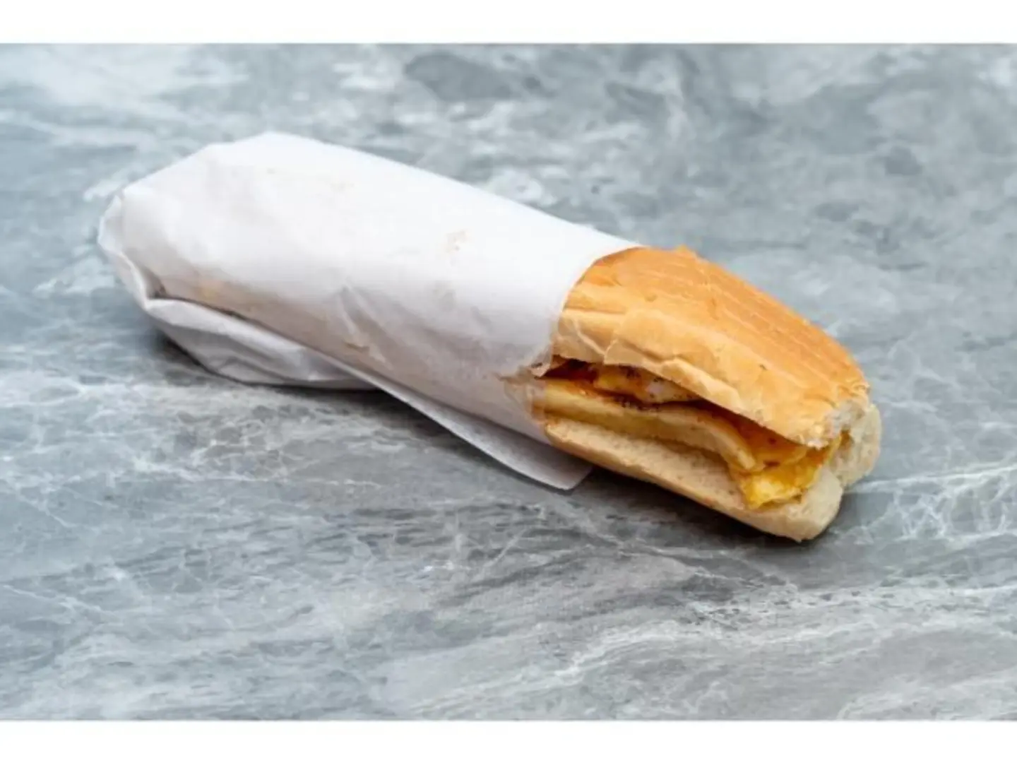 ساندوتش بيض مقلي - صامولي