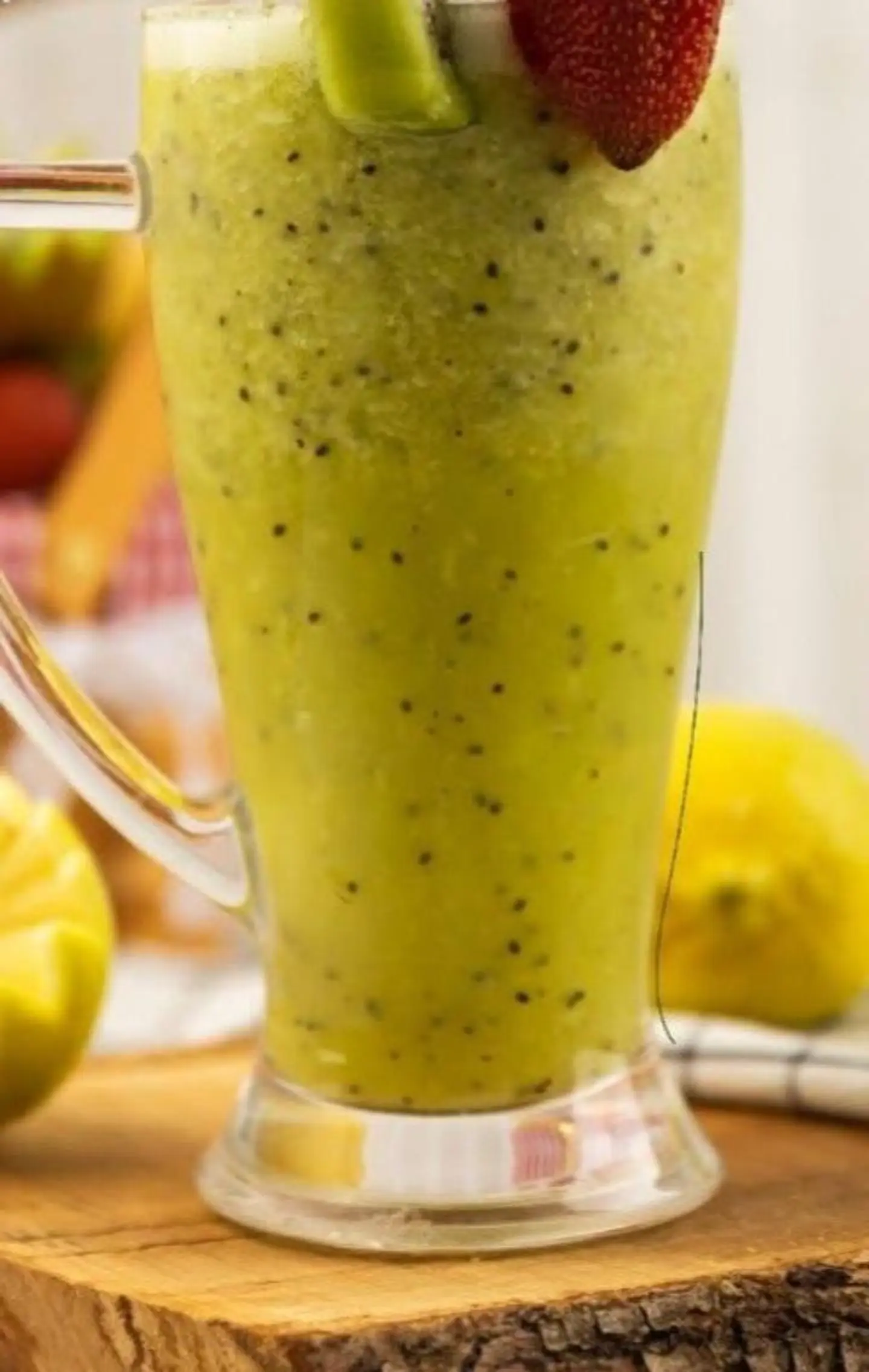 اناناس وكيوي - وسط