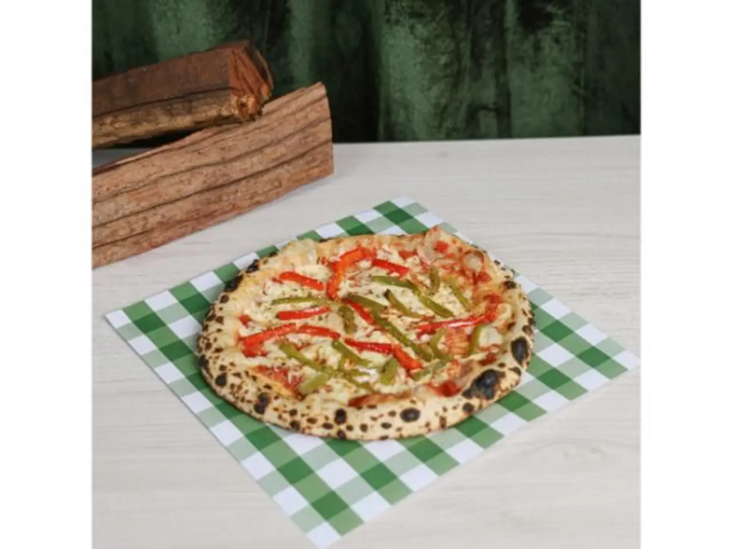 Vegetable Pizza - Medium