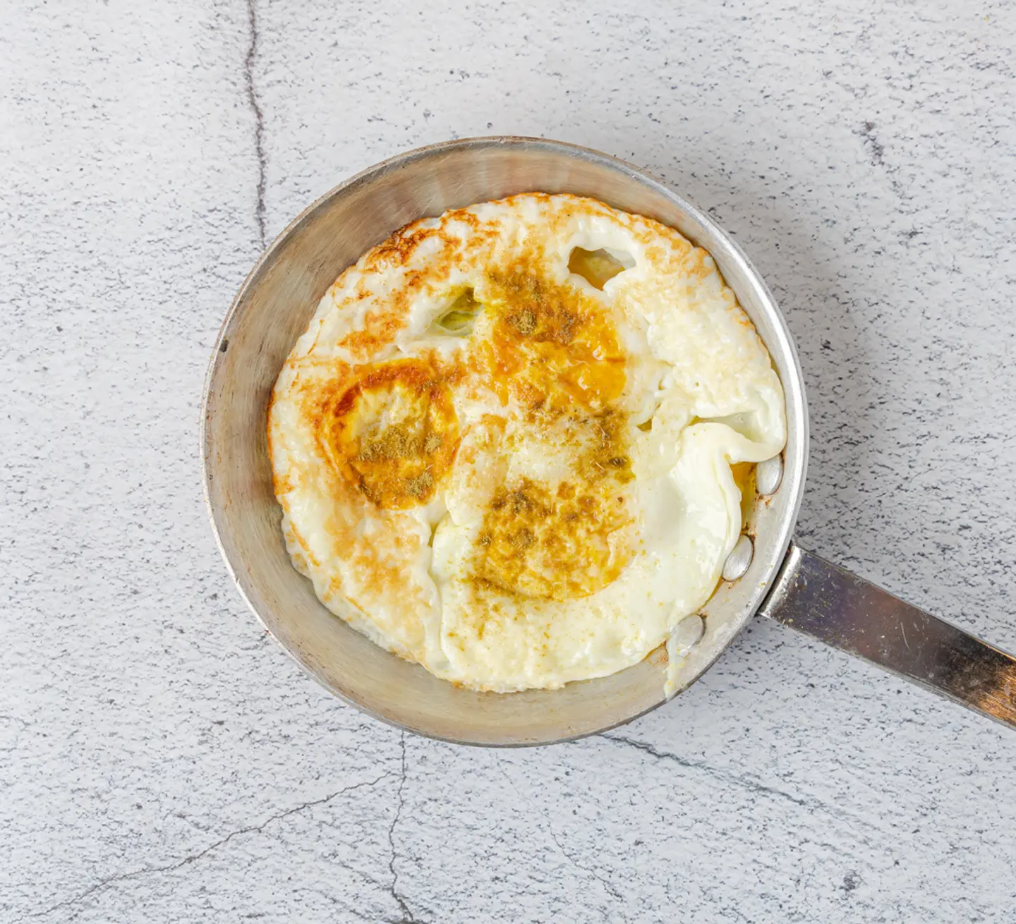 بيض مقلي - عادي