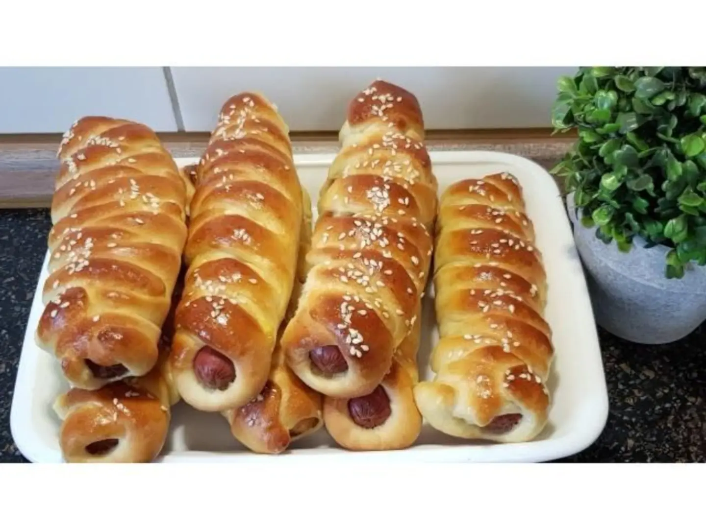 صفيحة نقانق بالجبن - صغير