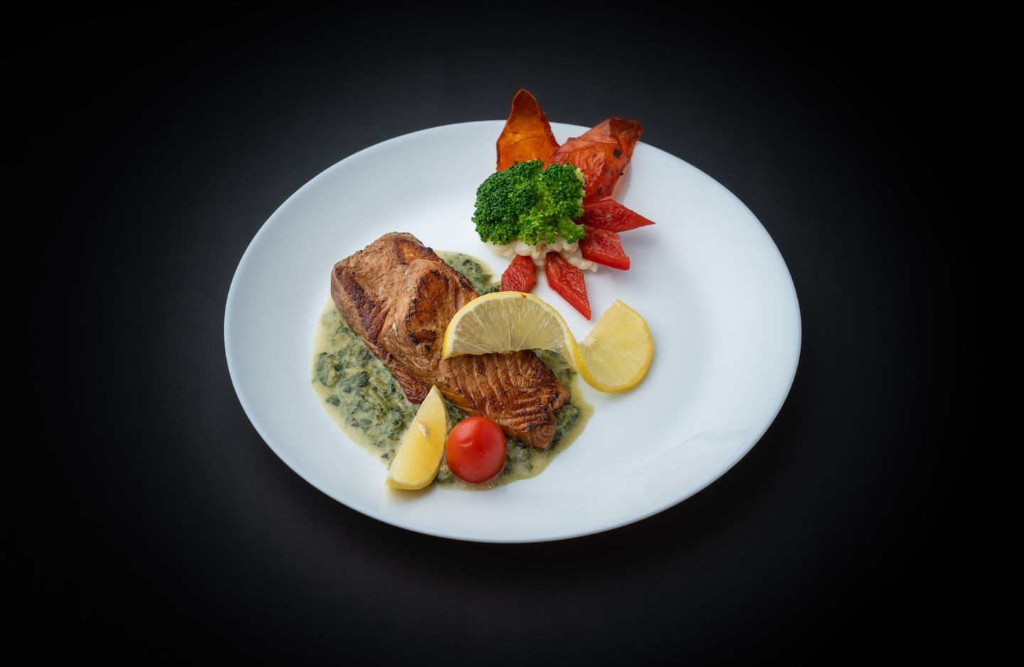 Salmon With Spinach - 100 G
