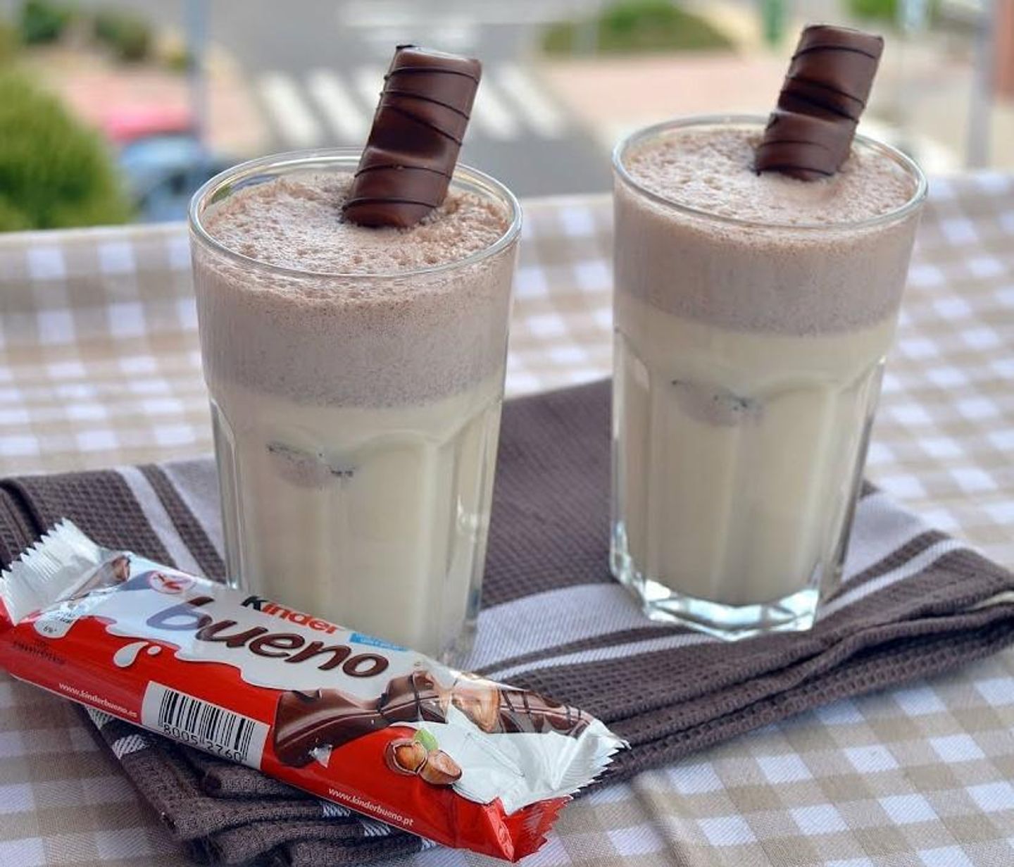 Nutella Kinder Milkshake - Medium