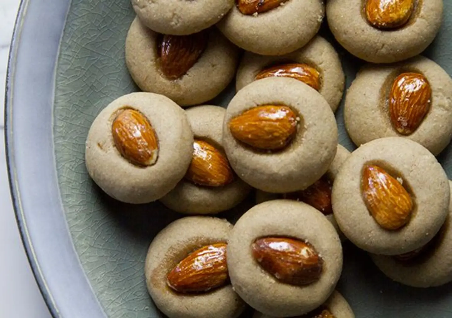 Petit Fours Almonds - 1 Kg