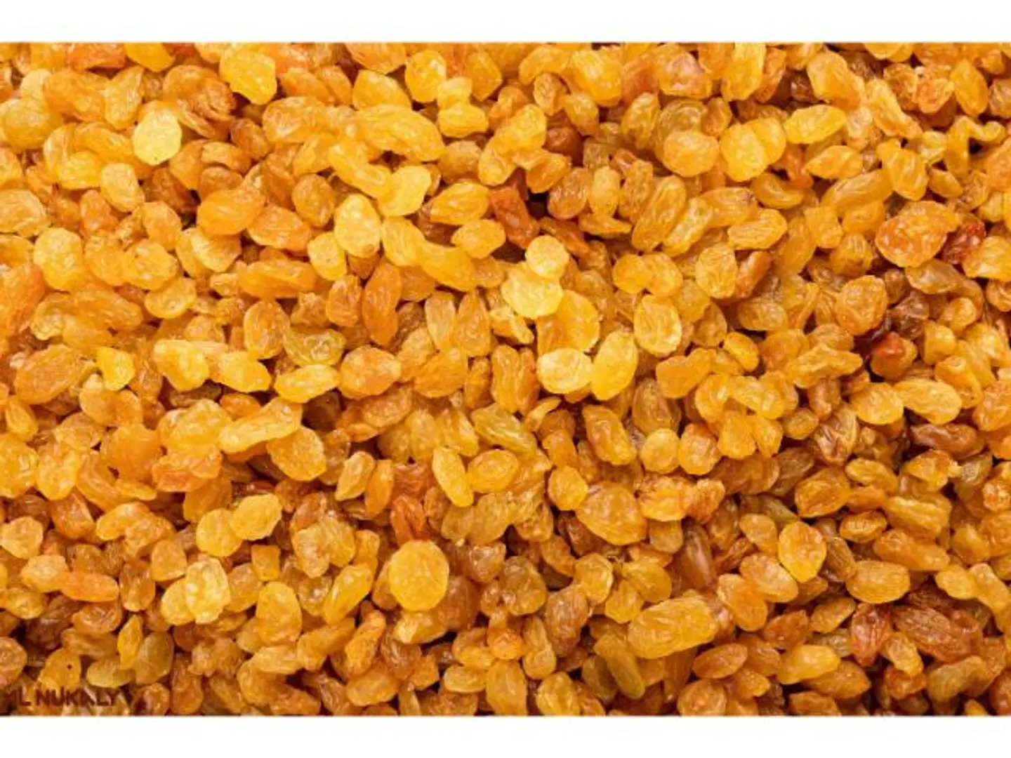 Small Yellow Raisins - 250 Grams