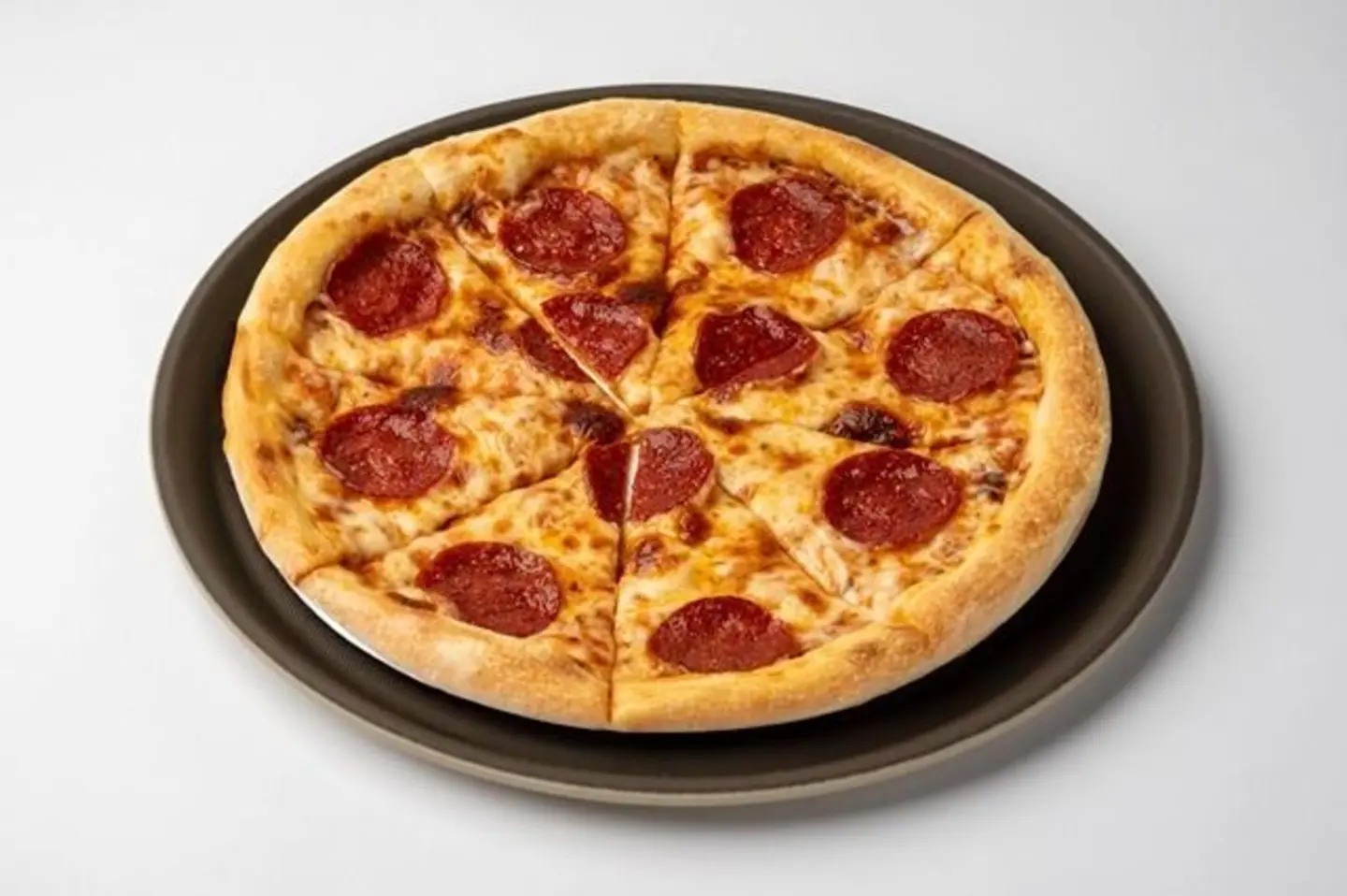 بيتزا بيبروني - وسط