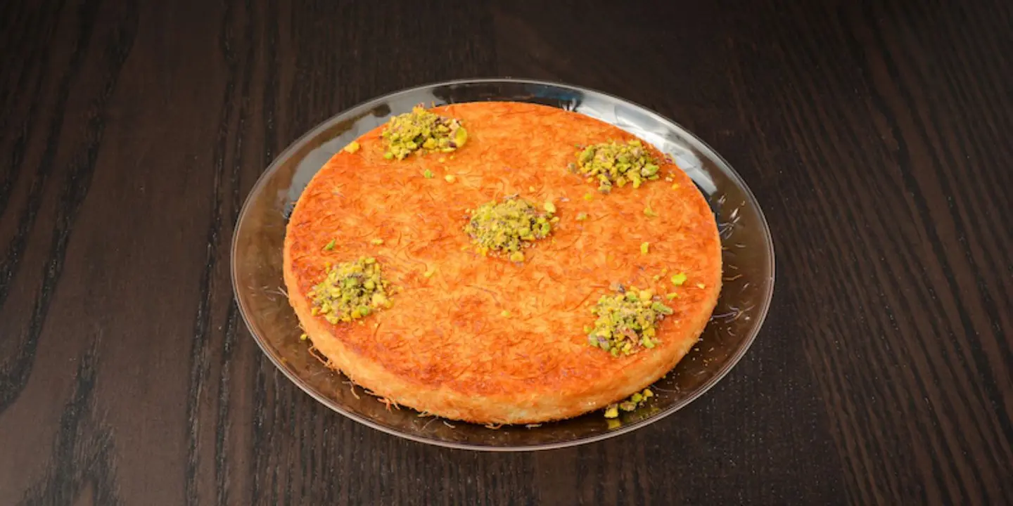 كنافة بالجبنة والقشطة - صغير
